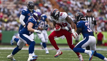 开云体育软件-安切洛蒂荣膺环球足球年度最佳教练，安切洛蒂执教拜仁的成绩