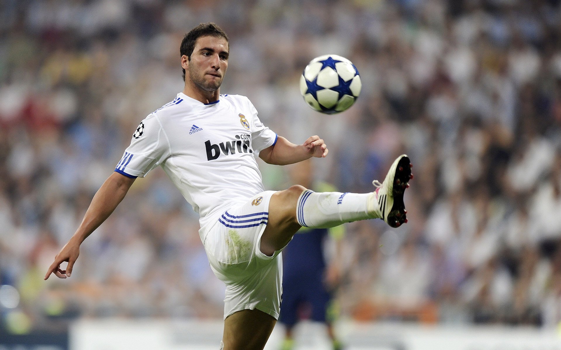 中国男足在巴黎奥运会上展示了高水平的比赛状态,中国男足在奥运会进过球吗